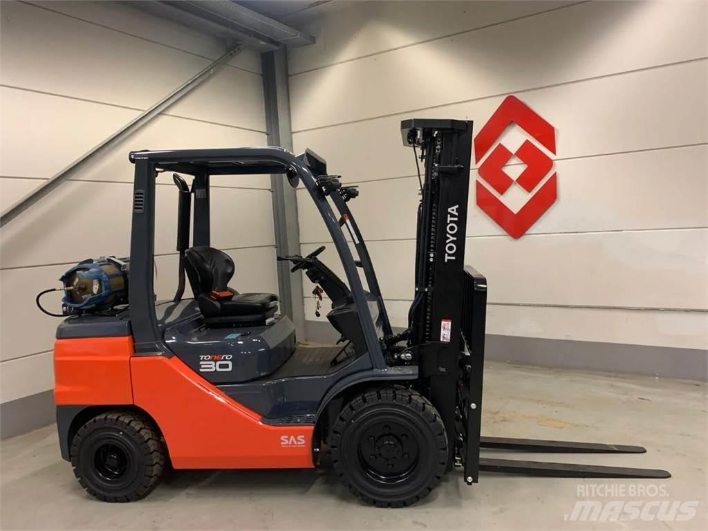 Toyota 02-8FGF30 LPG 지게차