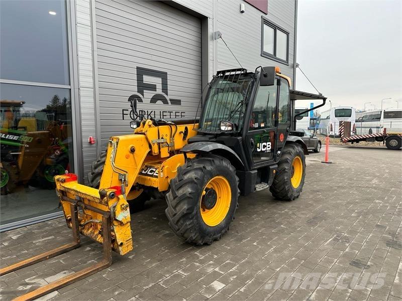 JCB 535-95 텔러 핸들러