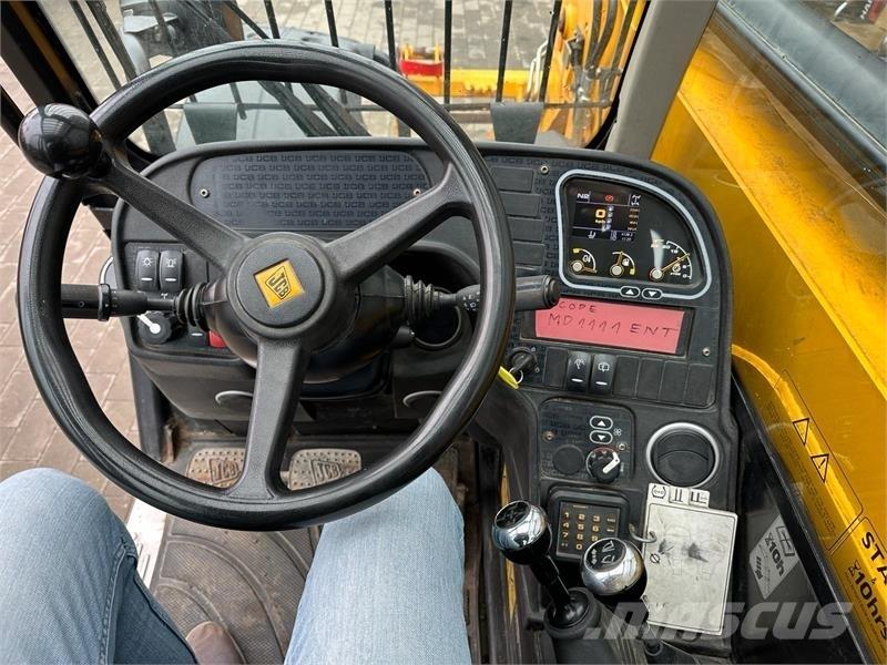 JCB 535-95 텔러 핸들러