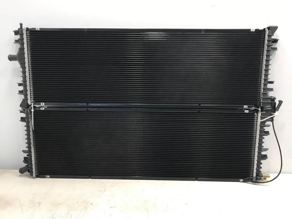 CAT CT660 라디에이터