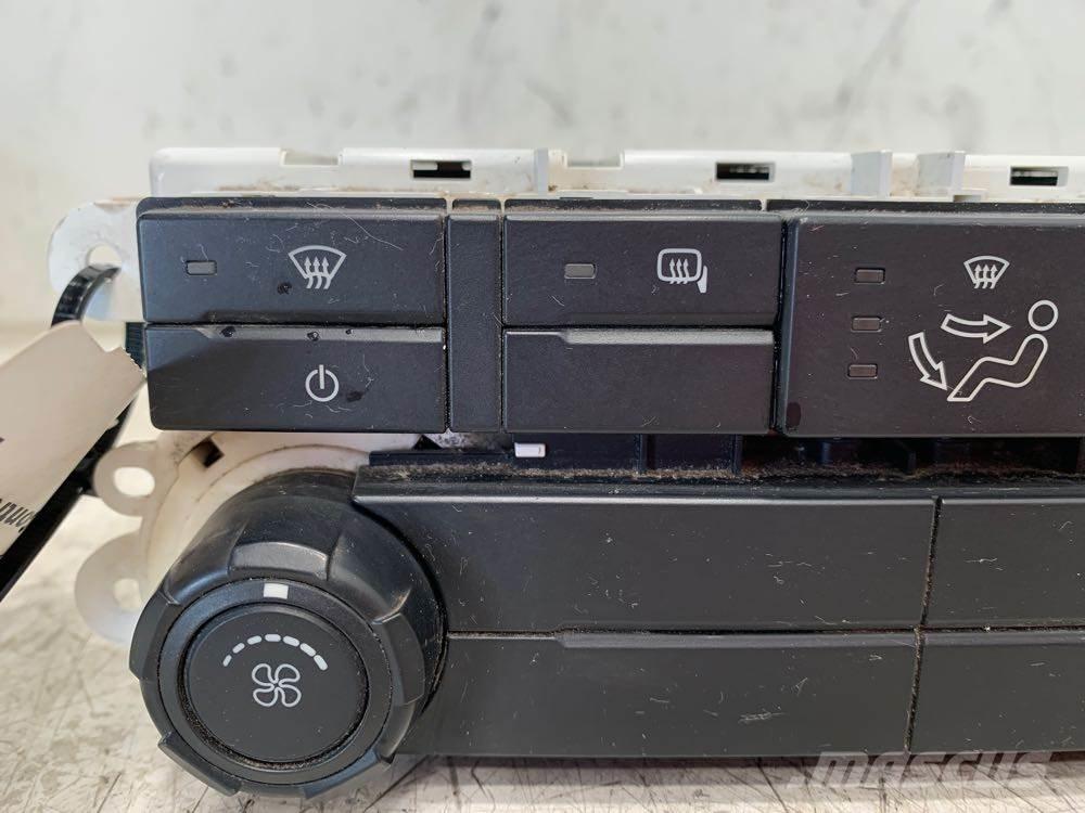 Ford F-550 일렉트로닉스