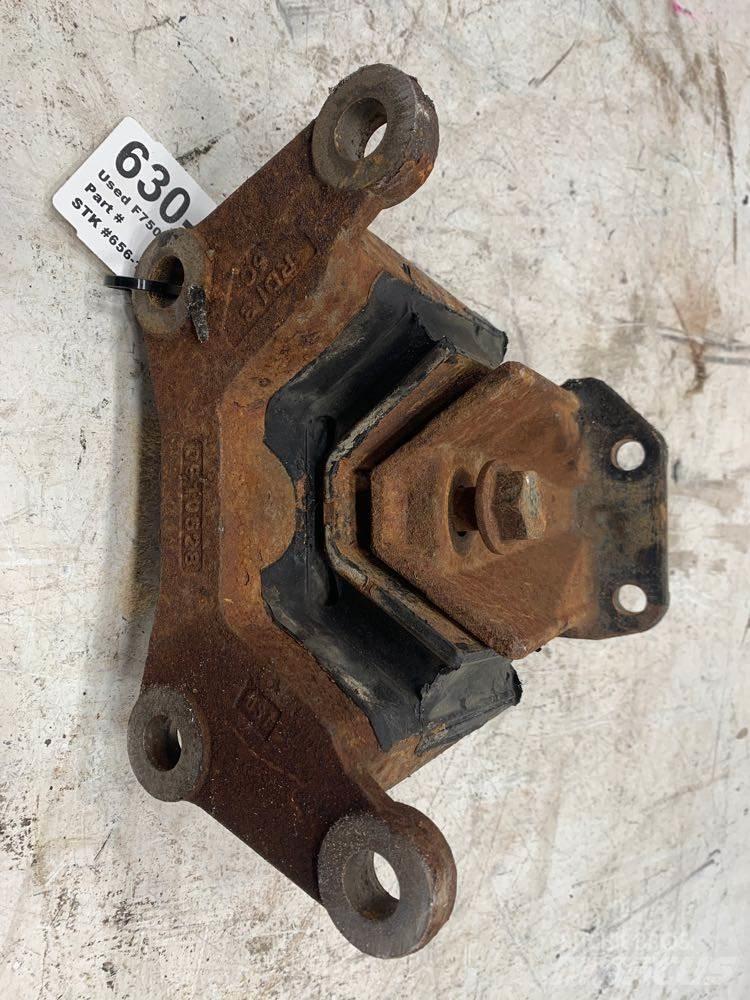 Ford F750 캐빈 및 인테리어