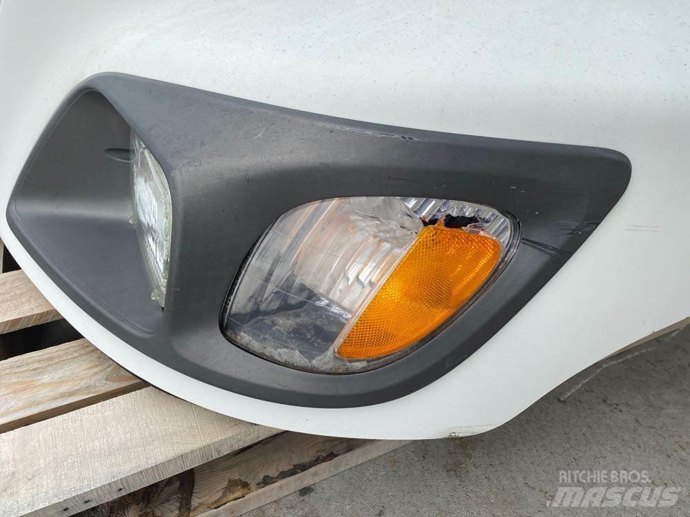 Hino 238 캐빈 및 인테리어