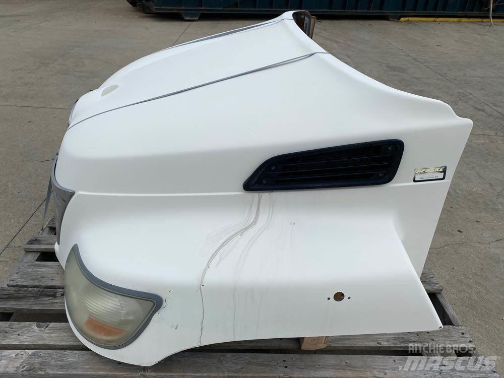 Hino 268 캐빈 및 인테리어