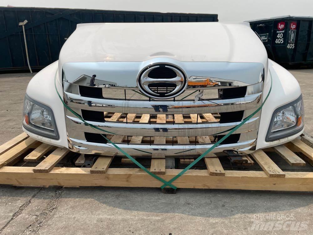 Hino 268 캐빈 및 인테리어