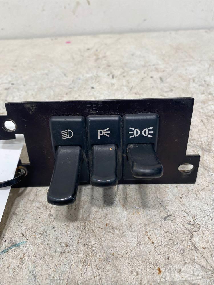 Kenworth  일렉트로닉스