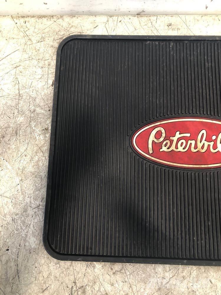 Peterbilt  운송 장비 - 기타