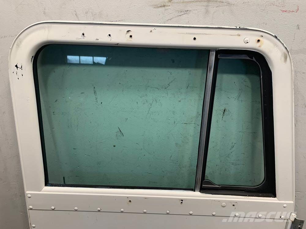 Peterbilt  운송 장비 - 기타