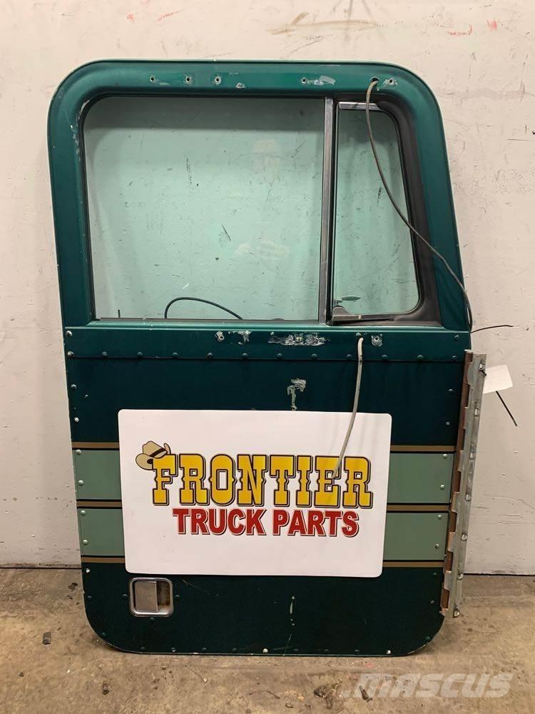 Peterbilt  운송 장비 - 기타