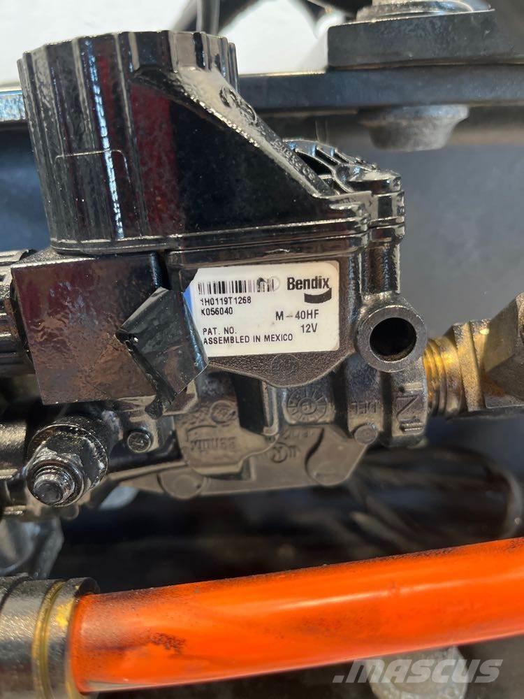 Peterbilt  운송 장비 - 기타