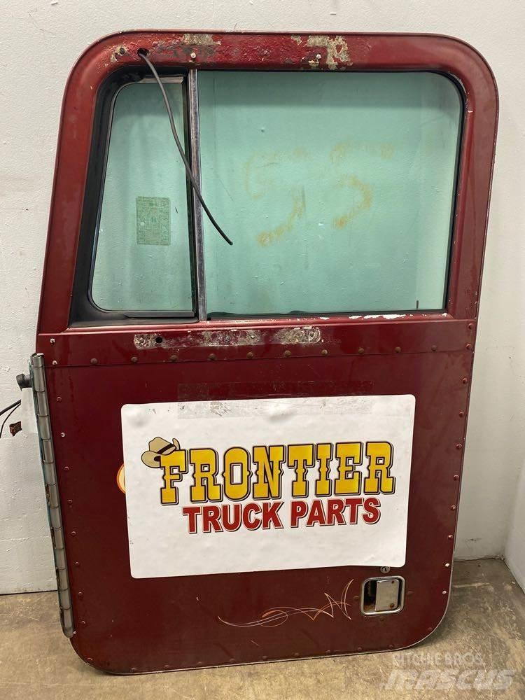 Peterbilt  운송 장비 - 기타