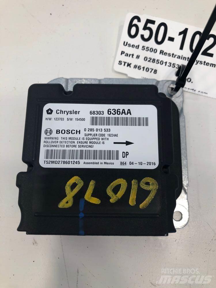 RAM 5500 캐빈 및 인테리어
