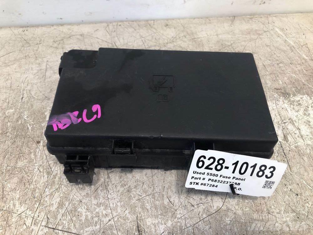 RAM 5500 일렉트로닉스