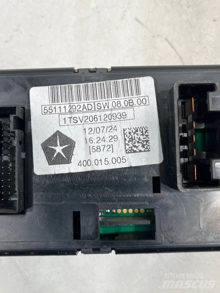 RAM 5500 일렉트로닉스