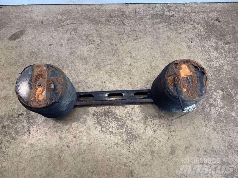 Volvo  섀시 및 서스펜션