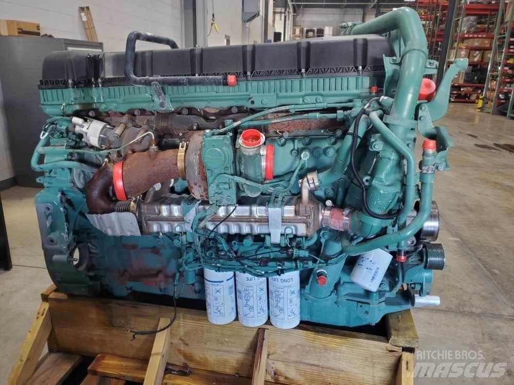 Volvo D13J 엔진
