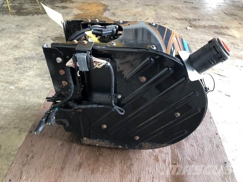 Volvo VNL 운송 장비 - 기타