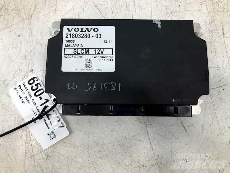 Volvo VNL 캐빈 및 인테리어