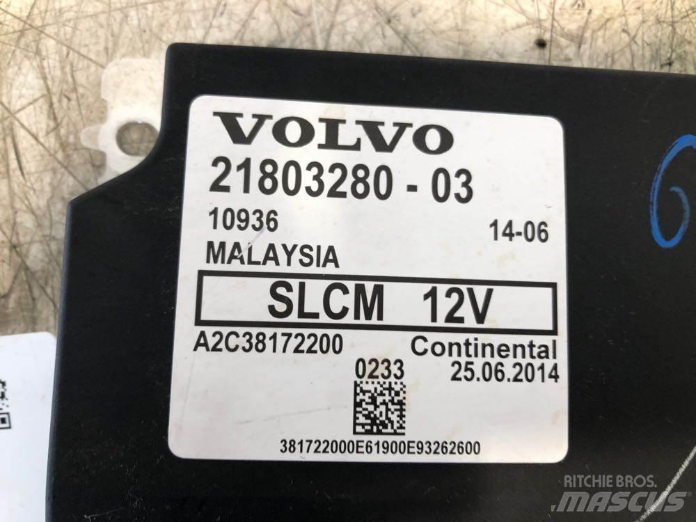 Volvo VNL 캐빈 및 인테리어