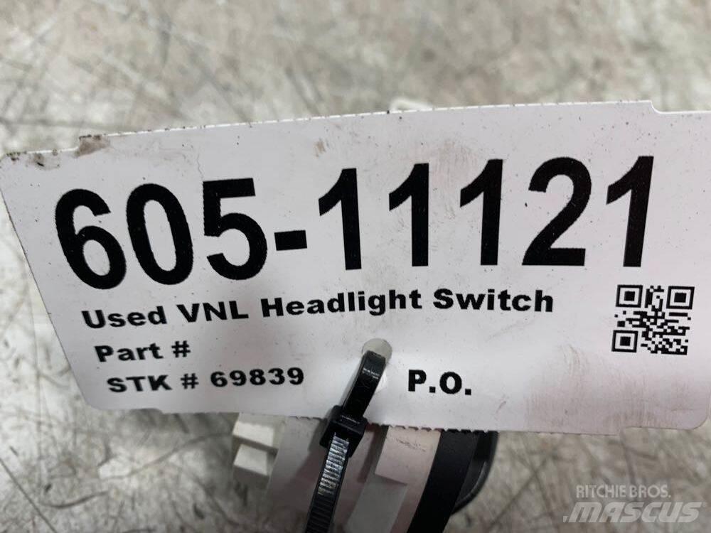 Volvo VNL 일렉트로닉스