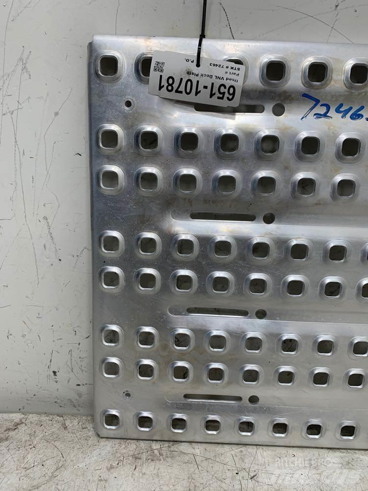 Volvo VNL 운송 장비 - 기타