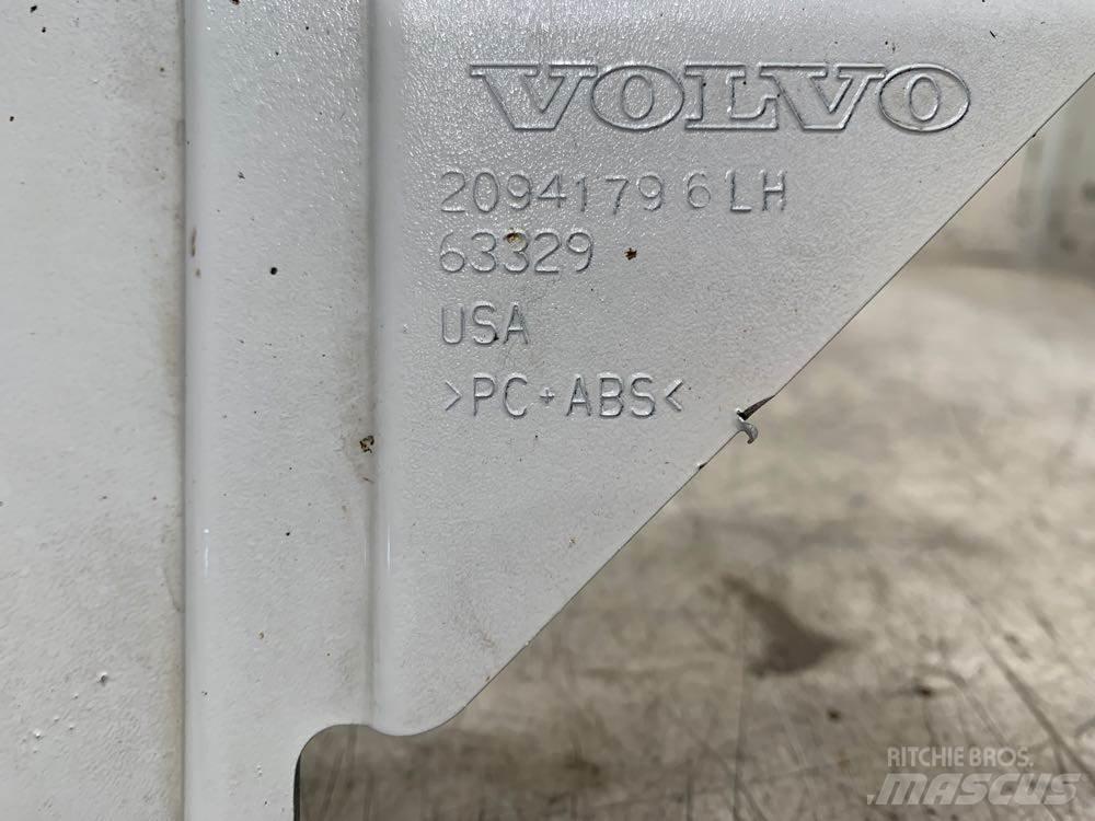 Volvo VNL 캐빈 및 인테리어
