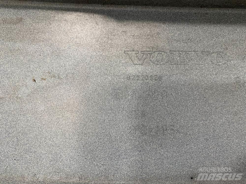 Volvo VNL 캐빈 및 인테리어