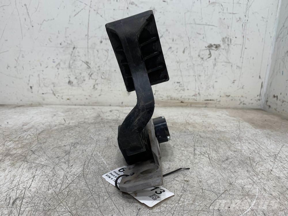 Volvo VNL 운송 장비 - 기타