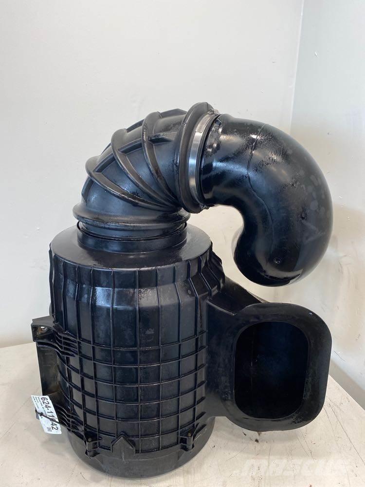 Volvo VNL 운송 장비 - 기타