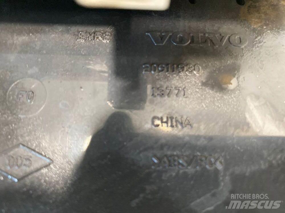 Volvo VNL 일렉트로닉스