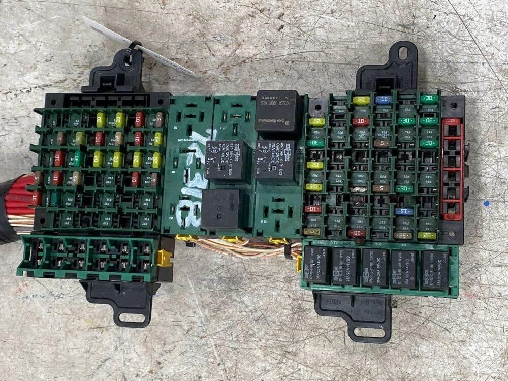 Volvo VNL 일렉트로닉스