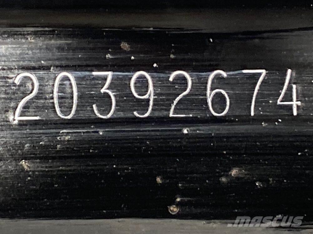 Volvo VNL 운송 장비 - 기타