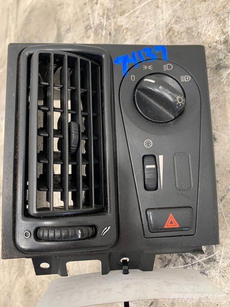 Volvo VNL 일렉트로닉스