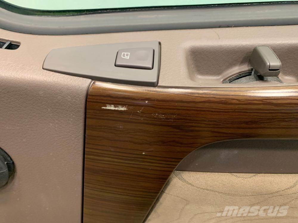 Volvo VNL 운송 장비 - 기타