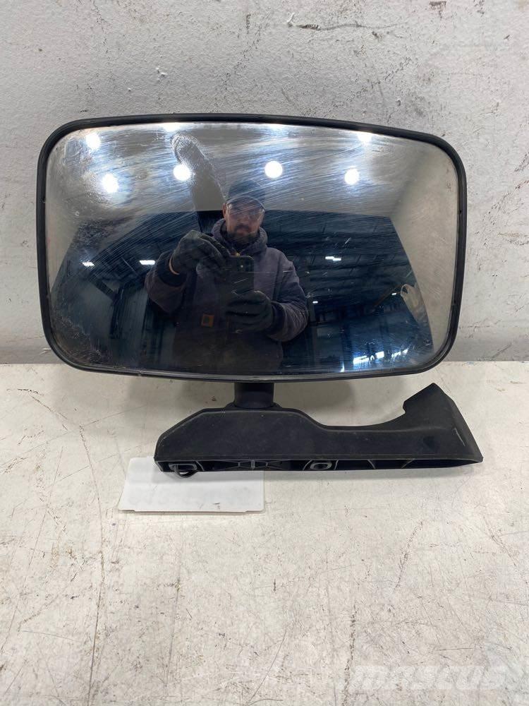 Volvo VNL 운송 장비 - 기타