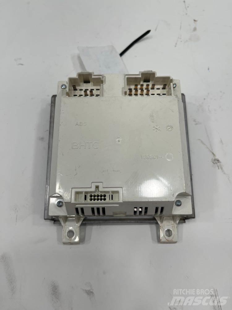 Volvo VNM 일렉트로닉스