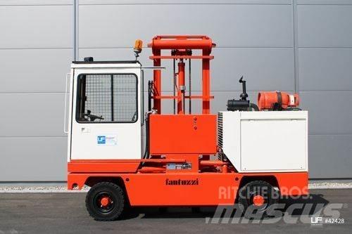 Fantuzzi SF 30 사이드로더