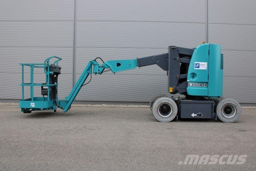 JLG E 300 AJP 관절형 전동이동 리프트