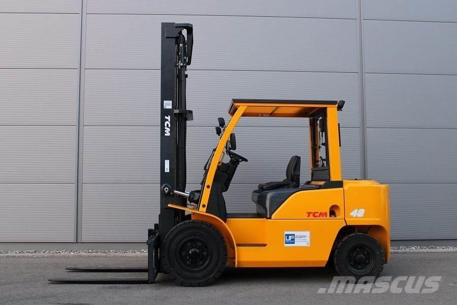 TCM D-1-F-A-40-Q 디젤 지게차