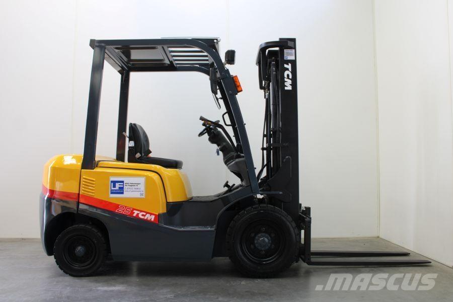TCM FD 25 T 3 디젤 지게차
