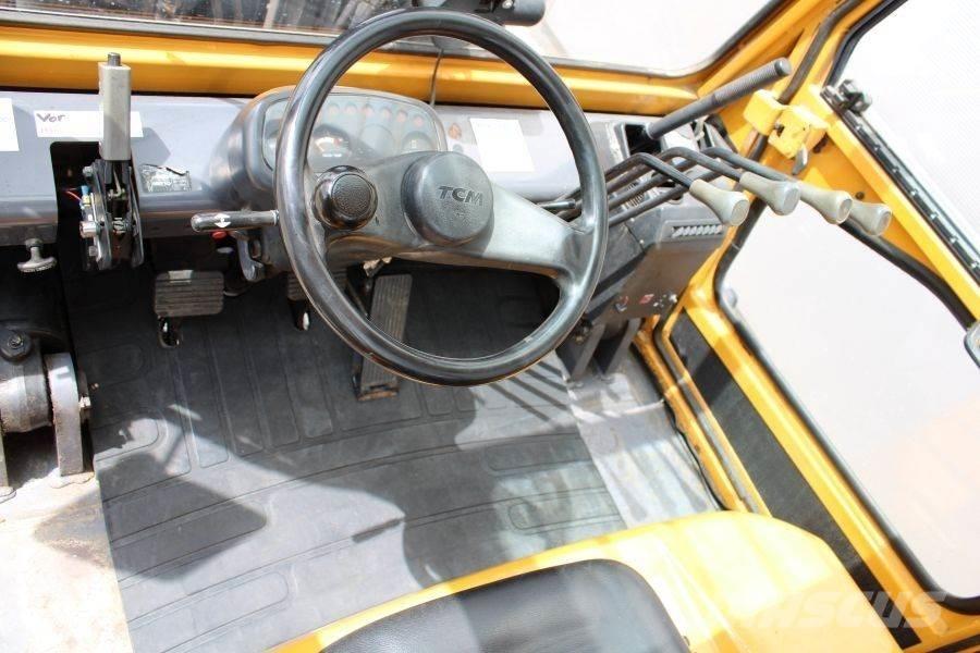 TCM FD 80-9 디젤 지게차