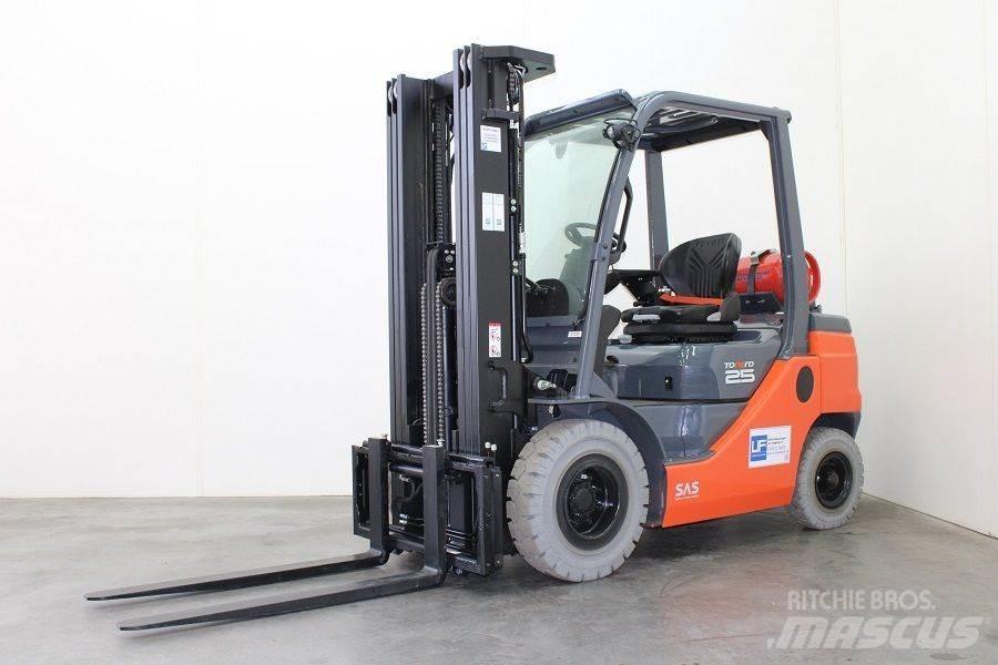 Toyota 02-8FGF25 LPG 지게차