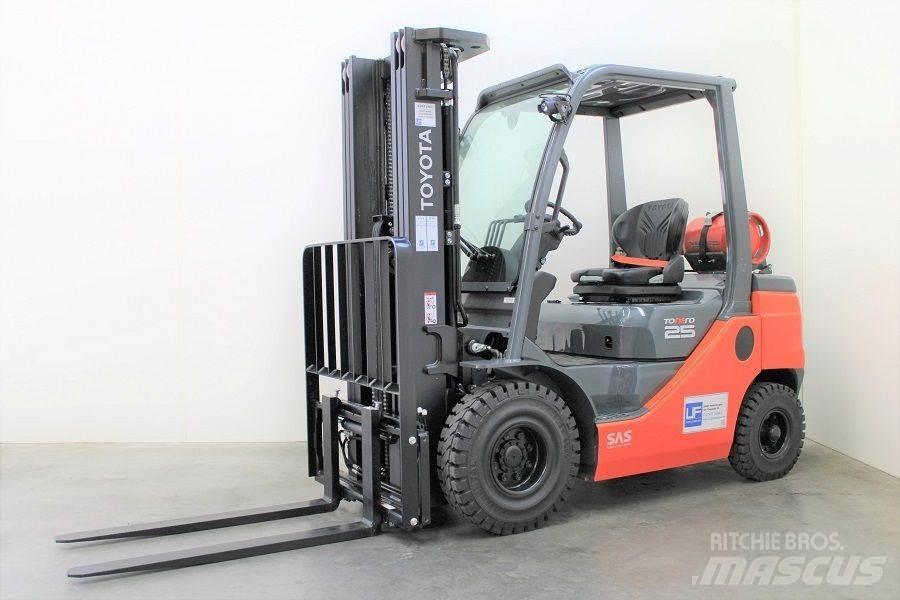 Toyota 02-8FGF25 LPG 지게차