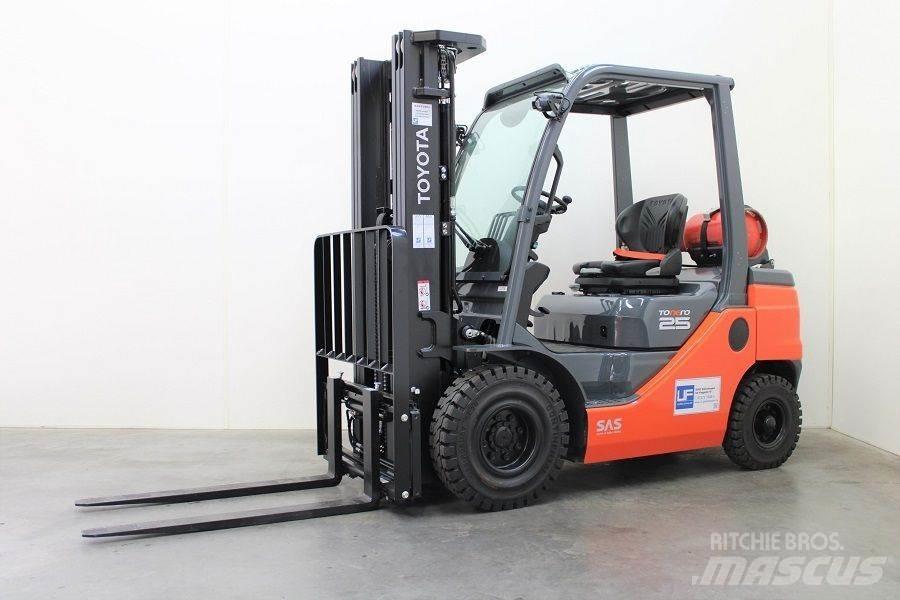 Toyota 02-8FGF25 LPG 지게차