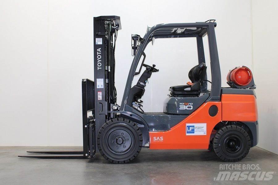 Toyota 02-8FGF30 LPG 지게차