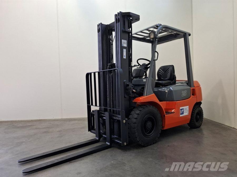 Toyota 62-7FDF25 디젤 지게차