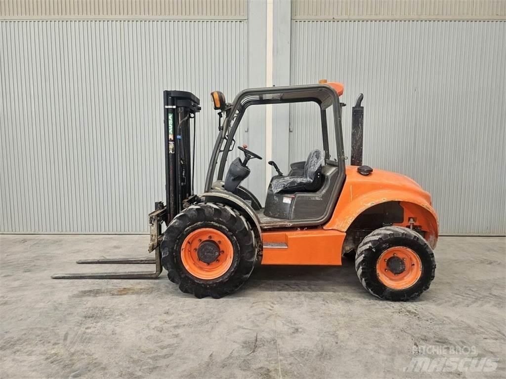 Ausa C250H 험지용 트럭