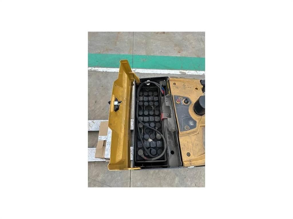 CAT NPV20N2 경량 리프터