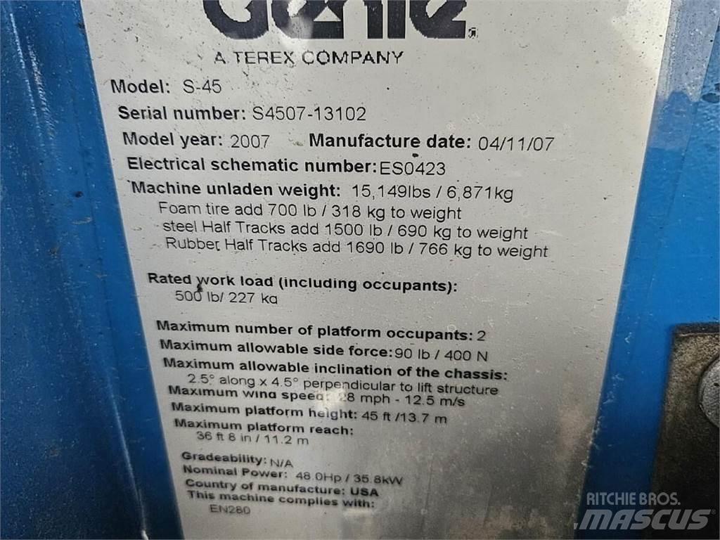 Genie S-45 견인식 전동이동 리프트