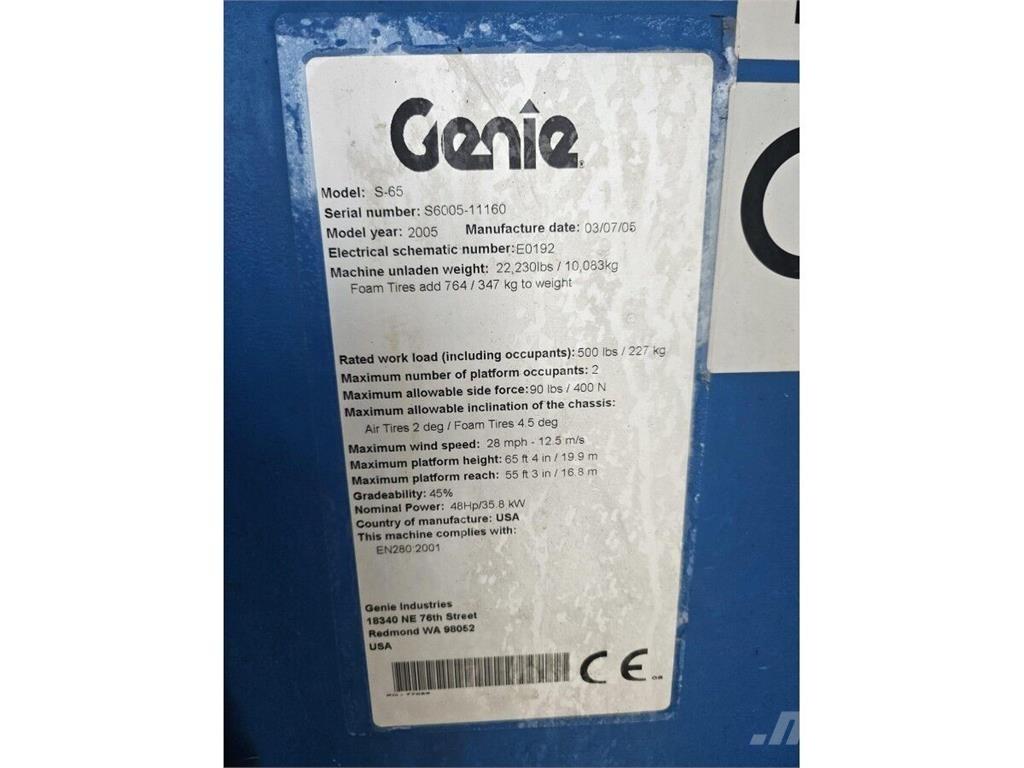 Genie S-65 견인식 전동이동 리프트